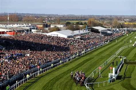 grand national 2018 runners|Grand National 2018: Every runner and rider for Aintree.
